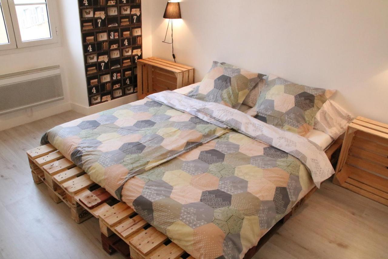 ניס Bright Apartment Old Town מראה חיצוני תמונה