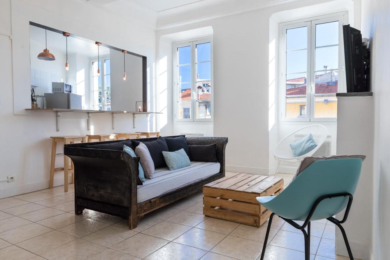 ניס Bright Apartment Old Town מראה חיצוני תמונה